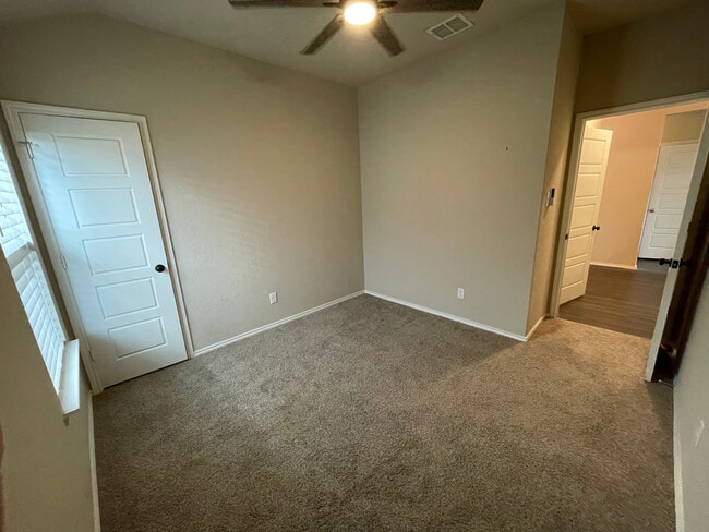 Building Photo - Room in House on Stone House
