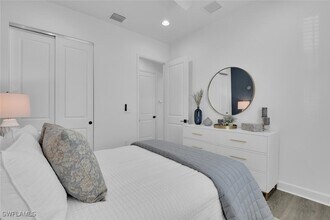 Building Photo - 7242 Saona CT