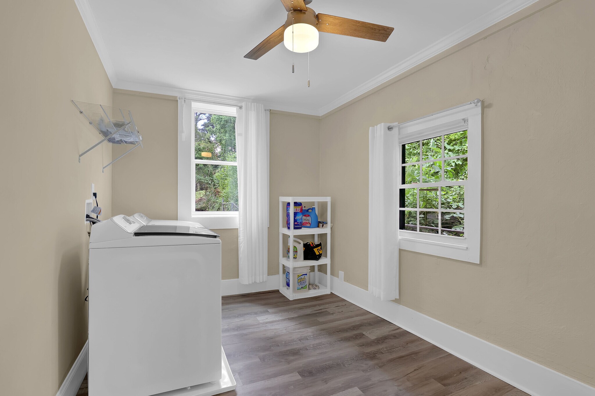 Building Photo - 1268 Ladd St SW