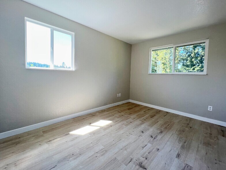 Bedroom #2 - 17612 80th Ct NE