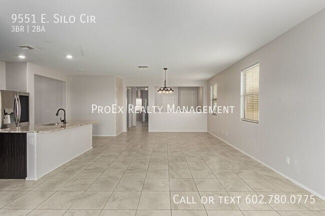 Building Photo - 9551 Silo Cir