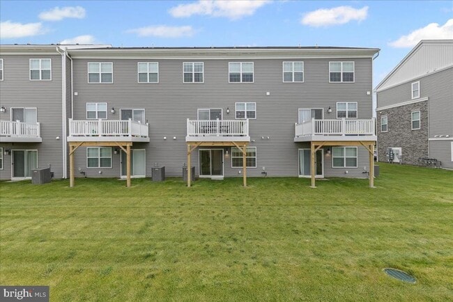 Building Photo - 122 ADA Hightower Ave