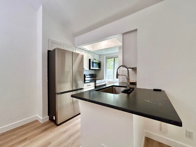 Building Photo - 3018 S 1st St