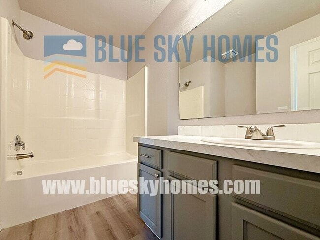 Building Photo - 2503 N Blue Blossom Way