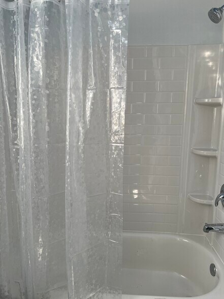 Building Photo - 1516 Carmel Ave