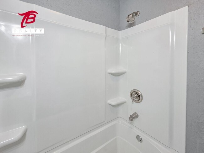 Building Photo - Charming 3 Bed home for lease!