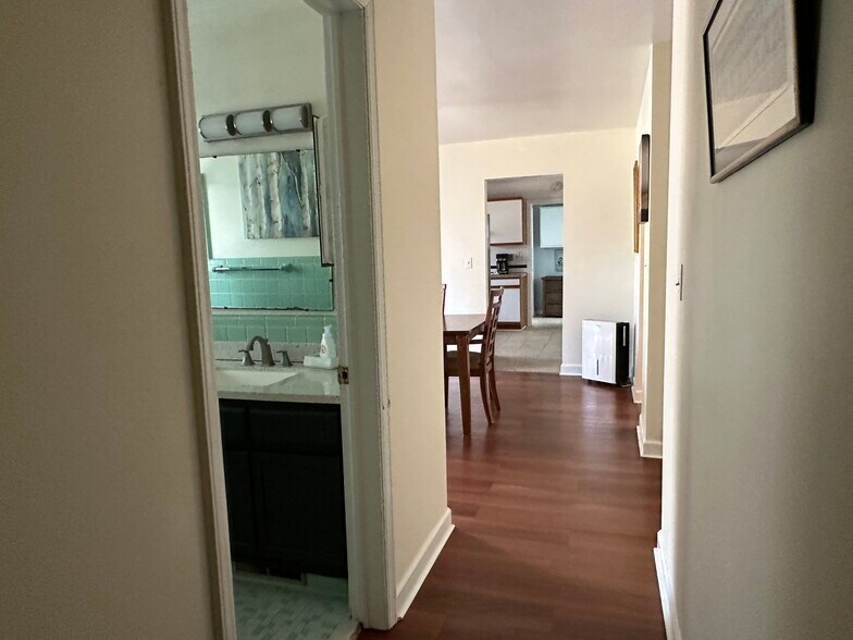 Building Photo - 3441 Brevard Rd