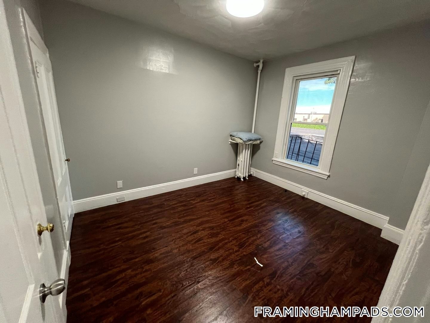 Building Photo - 64 Hollis St