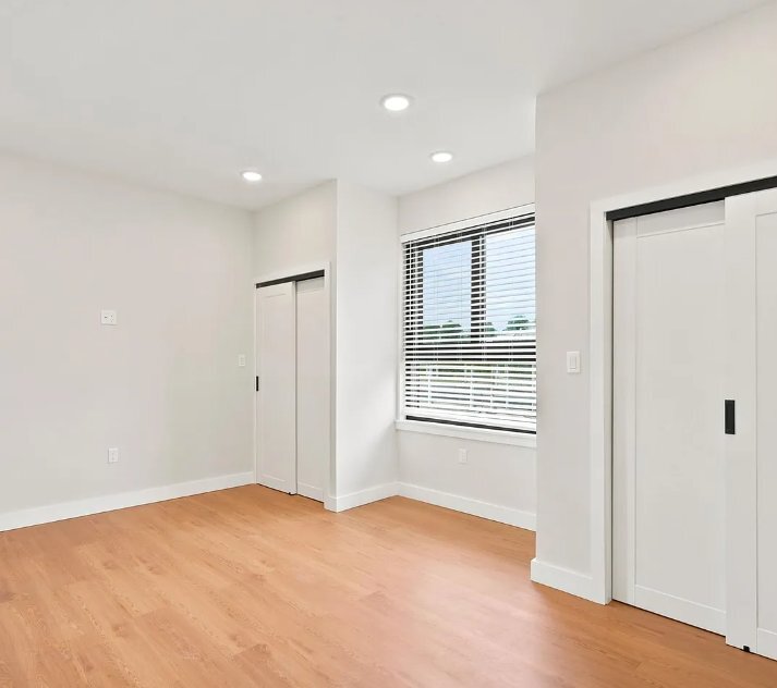 Building Photo - 5001 Frankford Ave