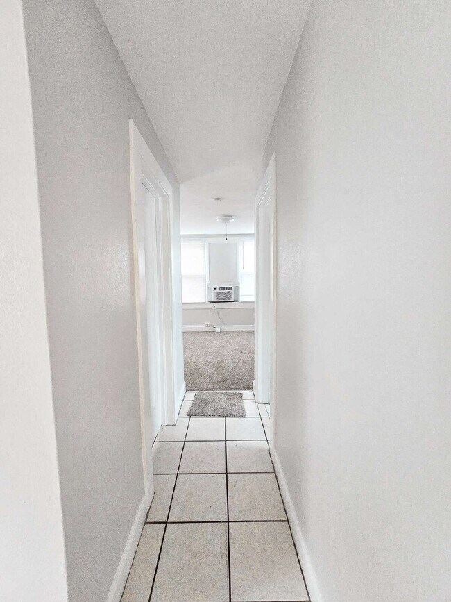 Building Photo - "Charming 1-Bedroom Home in Winter Haven – Perfect for Cozy Living!"