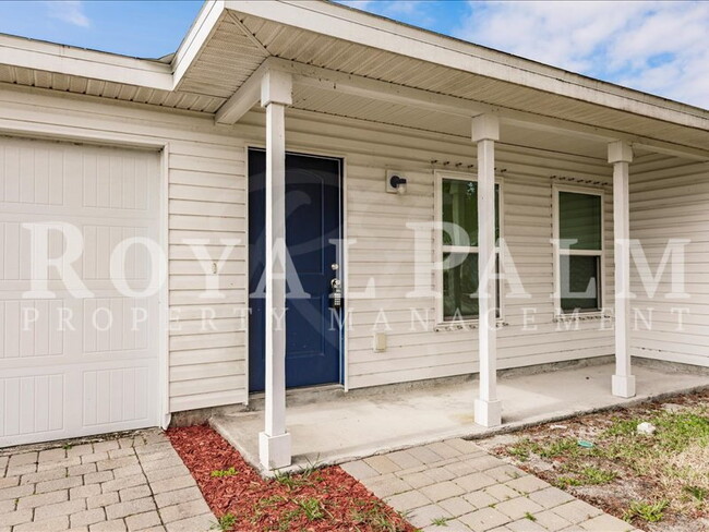 Building Photo - Your Season to Settle In – 3BR/2BA Duplex in Vistanna Villas, Lehigh Acres with Space, Style & St...