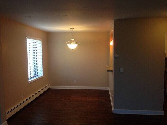 Building Photo - 6018 8th Ave
