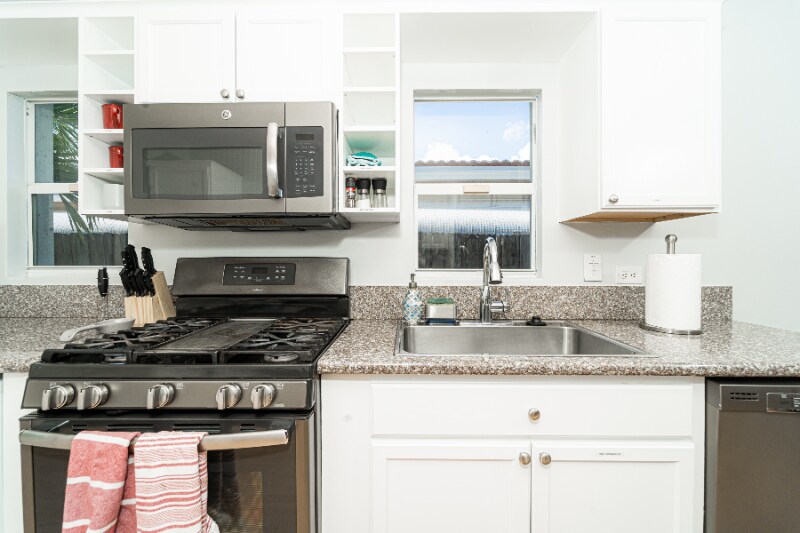 Building Photo - 1650 Jackson St