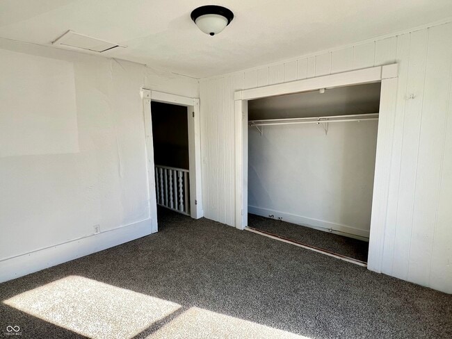 Building Photo - 231 E South C St