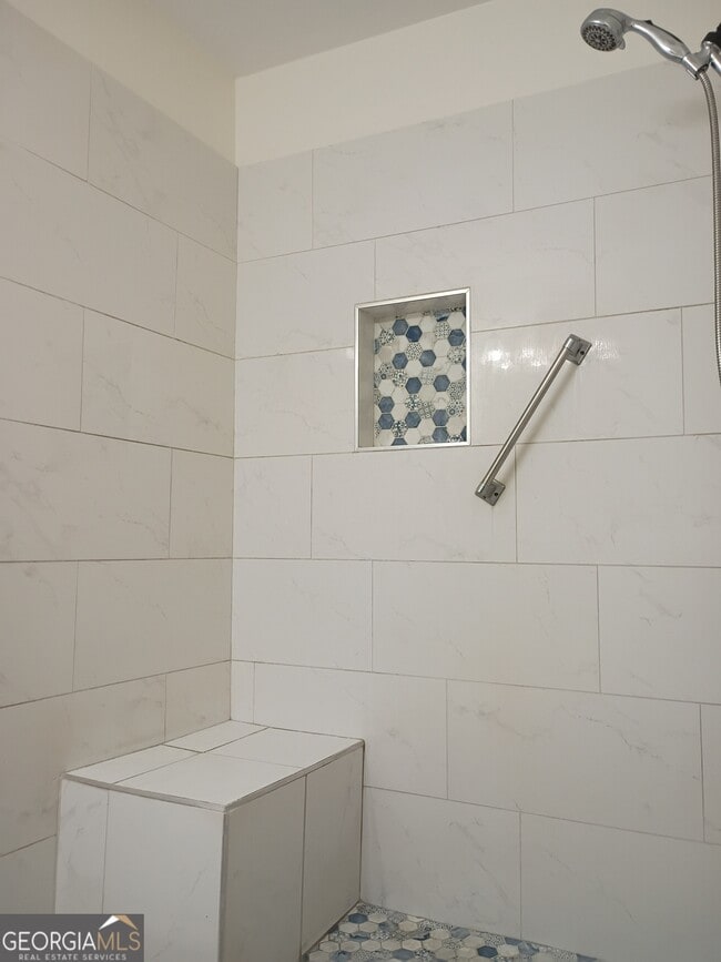 Building Photo - 218 Pope Hill Cir