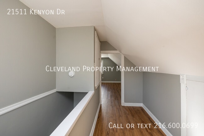 Building Photo - 21511 Kenyon Dr