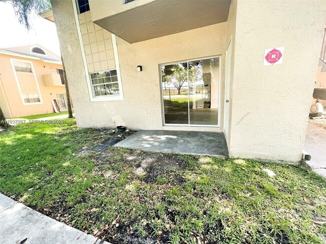 Building Photo - 2421 NW 96th Terrace