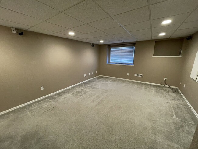 Building Photo - Lovely 3 Bed 3 Bath Home in Cherry Creek School District!