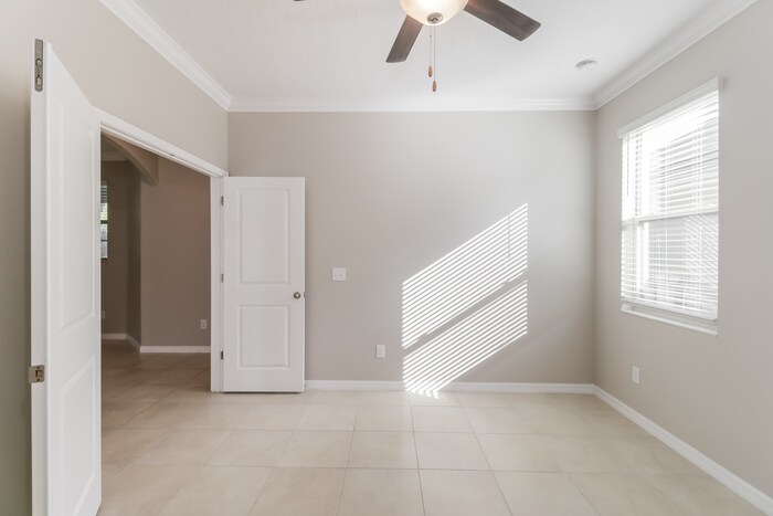 Building Photo - 8982 Pleasant Woods Dr