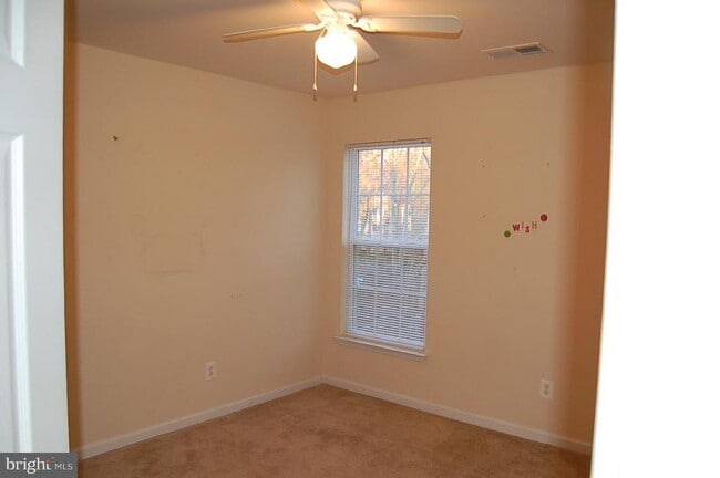 Building Photo - 12699 Lakeside Ct