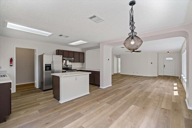 Building Photo - 1208 Dexford Dr