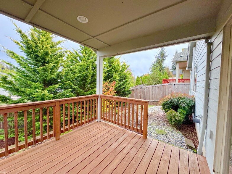 Building Photo - 5021 NE 29th Ave