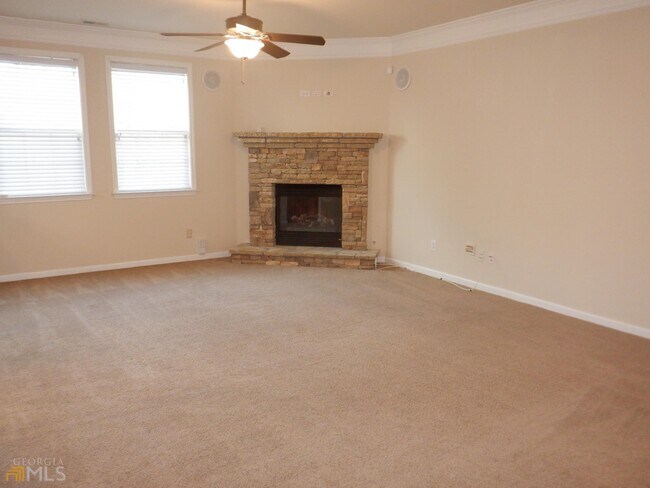 Building Photo - 514 Constellation Overlook SW