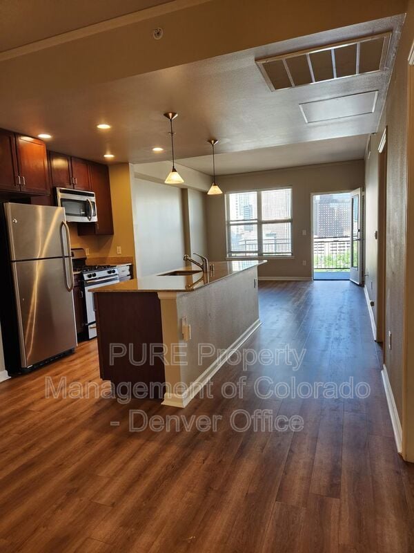 Building Photo - 1975 N Grant St