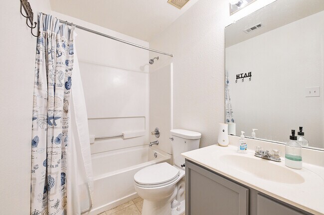 Building Photo - 7205 Alegre Pass