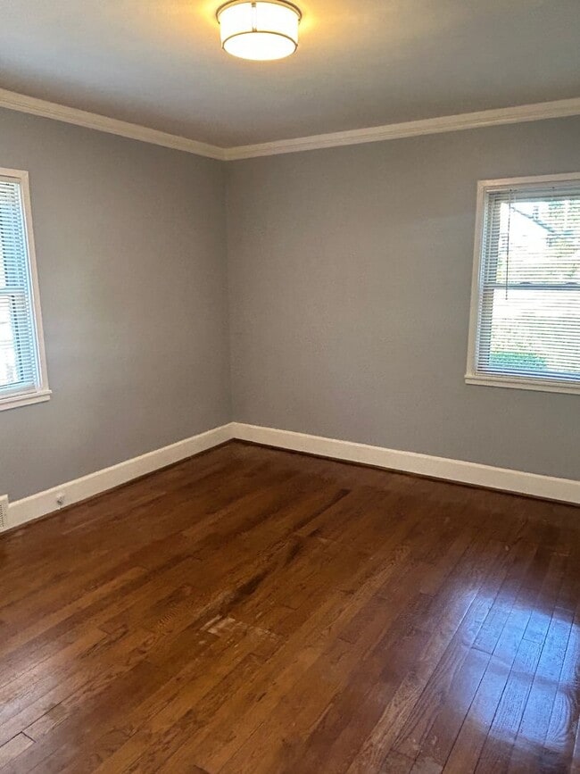 Building Photo - Greenville, 1BD, 1BD, 780SF