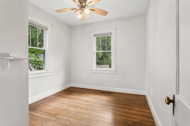 Building Photo - 3BR/1.5BA Rancher in Hampton, VA