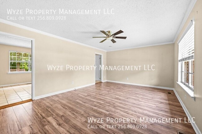 Building Photo - 2213 Cecille Dr SW