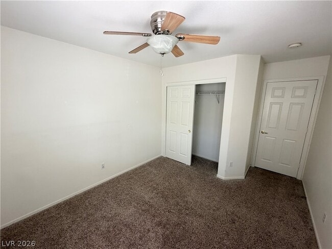 Building Photo - 374 Yacht Ave