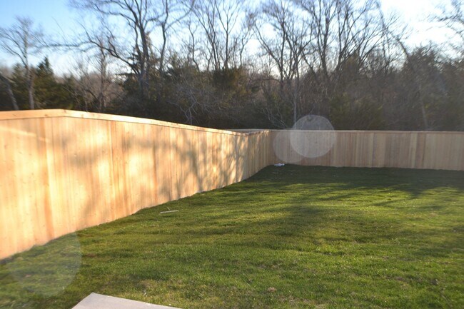 Building Photo - 3 bed 2 bath House for Lease in Sherman