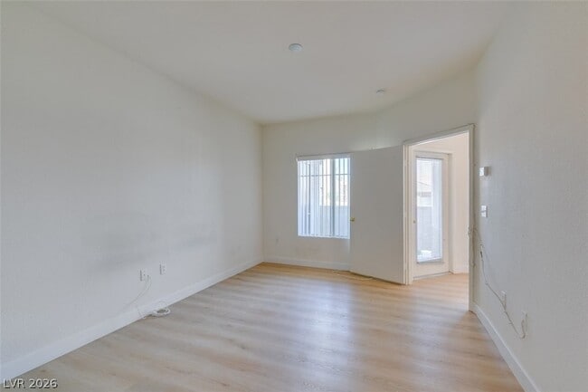 Building Photo - 9303 Gilcrease Ave