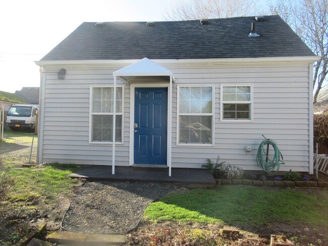 Building Photo - Cute One Bedroom Cottage