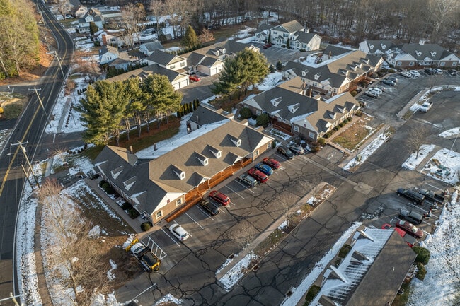 Building Photo - Quail Hollow Village