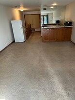 Building Photo - 17200 Newhope St