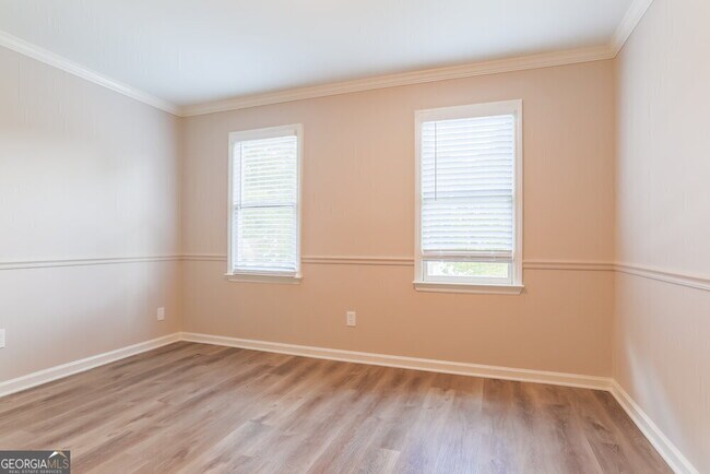 Building Photo - 3280 Pond Ridge Trail