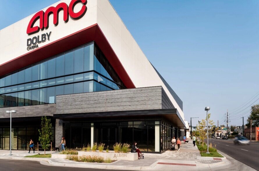 Building Photo - 1065 Colorado Blvd