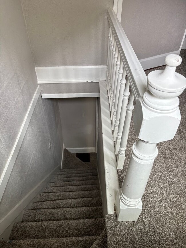 Building Photo - Duplex