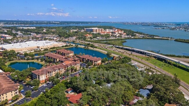 Building Photo - 4939 Woodland Dr