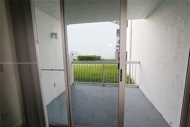 Building Photo - 9759 NW 48th Terrace
