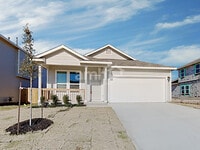 Building Photo - 211 Pebble Creek Run