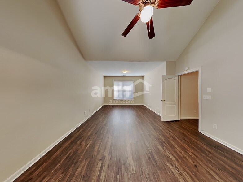 Building Photo - 235 Grand Isle Ct