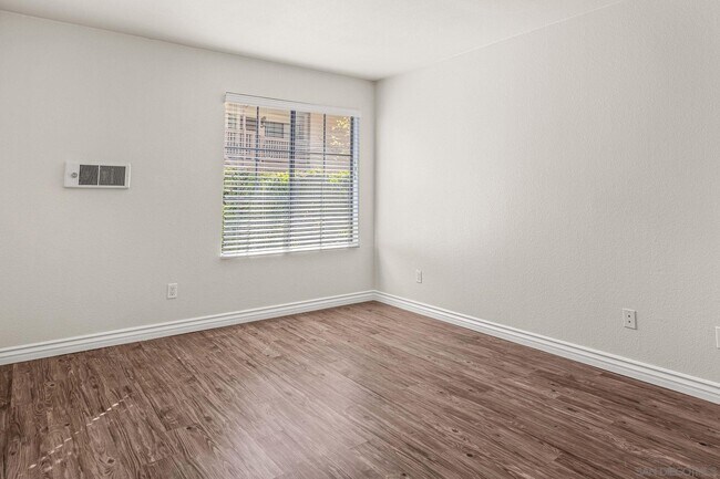 Building Photo - 3877 Pell Pl