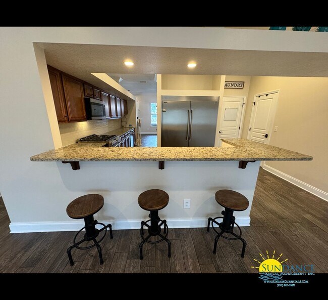 Building Photo - 306 Ohio Pl NE