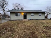 Building Photo - 5155 Rucks Rd