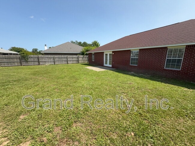 Building Photo - 1261 Mazurek Blvd