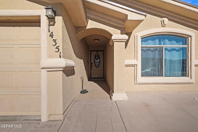 Building Photo - 14351 Spanish Point Dr